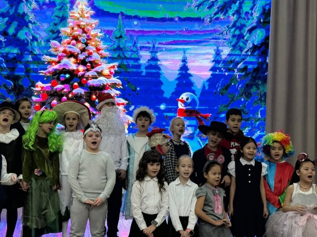 🎶✨-Сиқырлы-ноталар-—-2-Д-сыныбыБүгін-сахнада-мейірімді-жаңа-жылдық-ертегі-жанданды-🎄Жас-өн-3