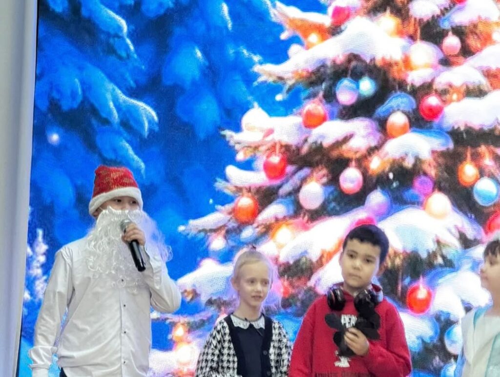 🎶✨-Сиқырлы-ноталар-—-2-Д-сыныбыБүгін-сахнада-мейірімді-жаңа-жылдық-ертегі-жанданды-🎄Жас-өн-4