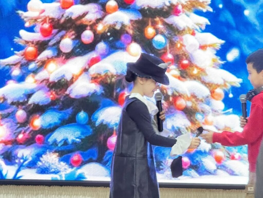 🎶✨-Сиқырлы-ноталар-—-2-Д-сыныбыБүгін-сахнада-мейірімді-жаңа-жылдық-ертегі-жанданды-🎄Жас-өн-7